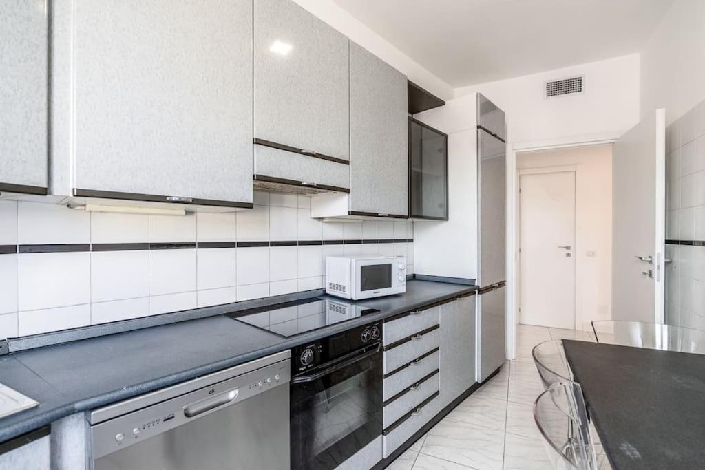 Comfort Suite In มิลาน ภายนอก รูปภาพ
